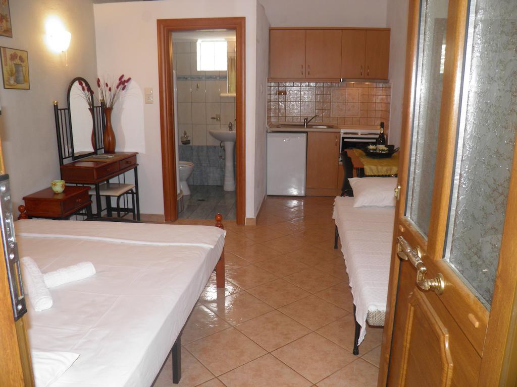 Studios Elianthos Skala Kallirakhis Room photo